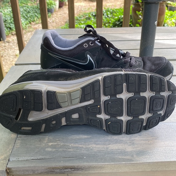 Nike Reax Rocket 2 Men’s Athletic Shoe Size 11.5 - Picture 4 of 6